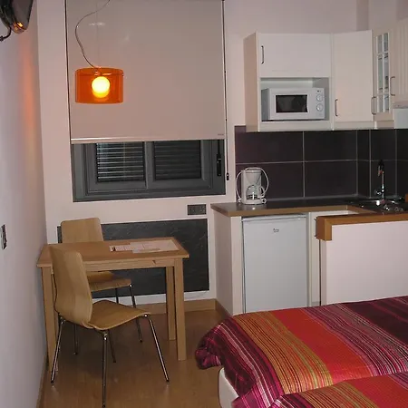 Pension Maramar شقة